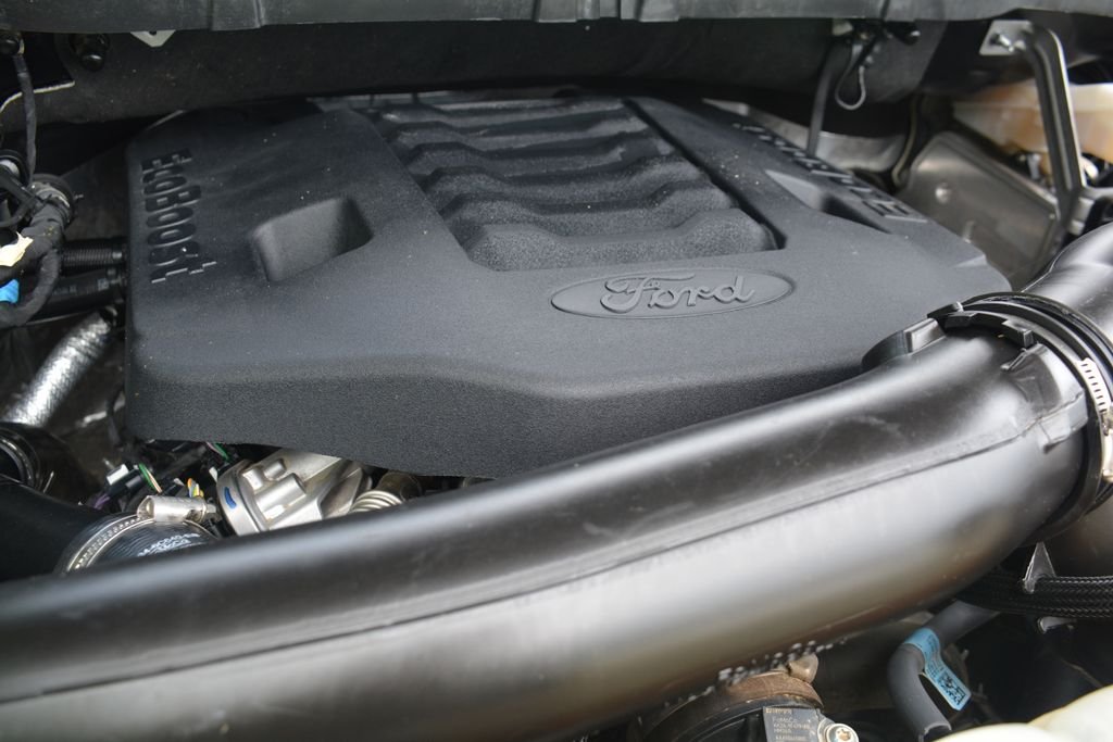 Used 2023 Gray Ford XLT image 25