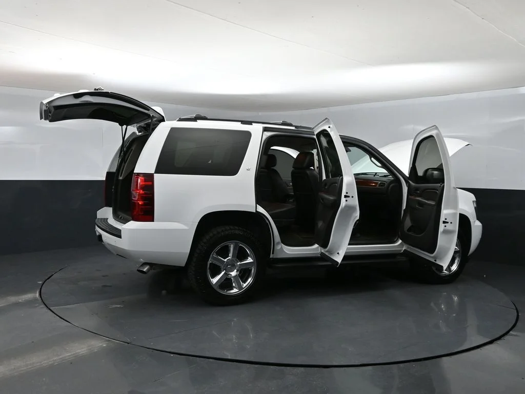 Used 2013 White Chevrolet LT image 42