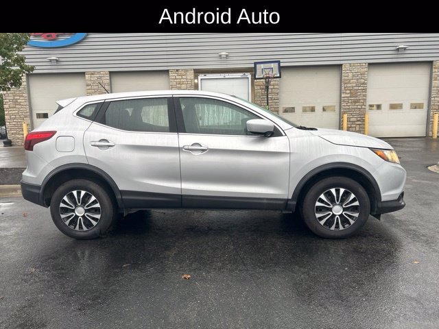 Used 2018 Nissan Rogue Sport S with VIN JN1BJ1CR9JW266298 for sale in Grove City, OH