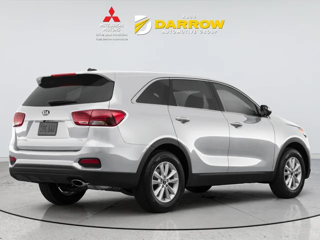 Used 2020 White Kia LX image 3
