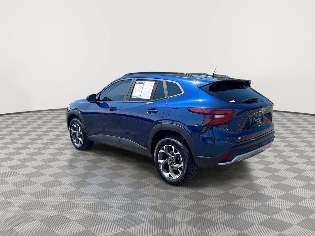 2024 Chevrolet Trax LT - Photo 8