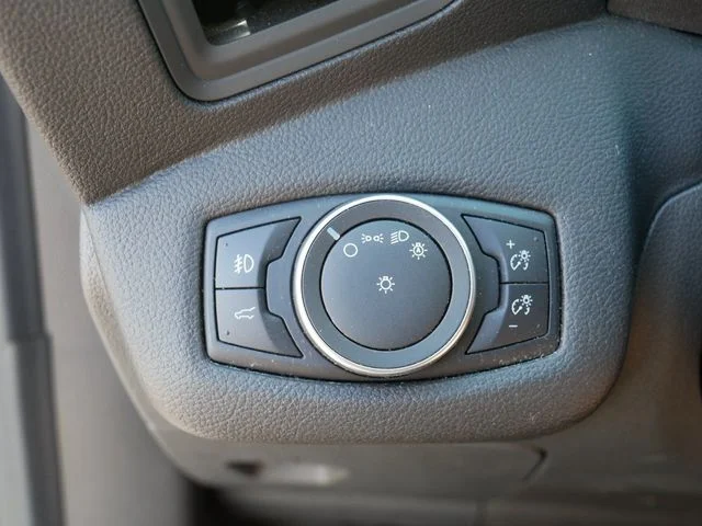 Used 2018 White Ford SE image 24
