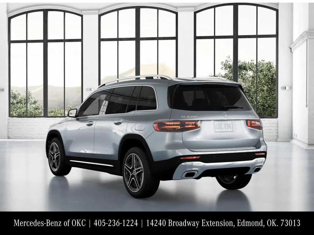 Used 2026 Silver Mercedes-Benz GLB 250 image 28