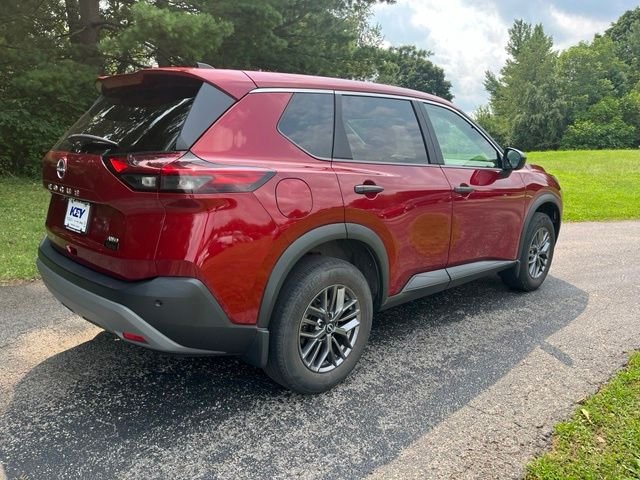 Used 2023 Scarlet Nissan S image 3
