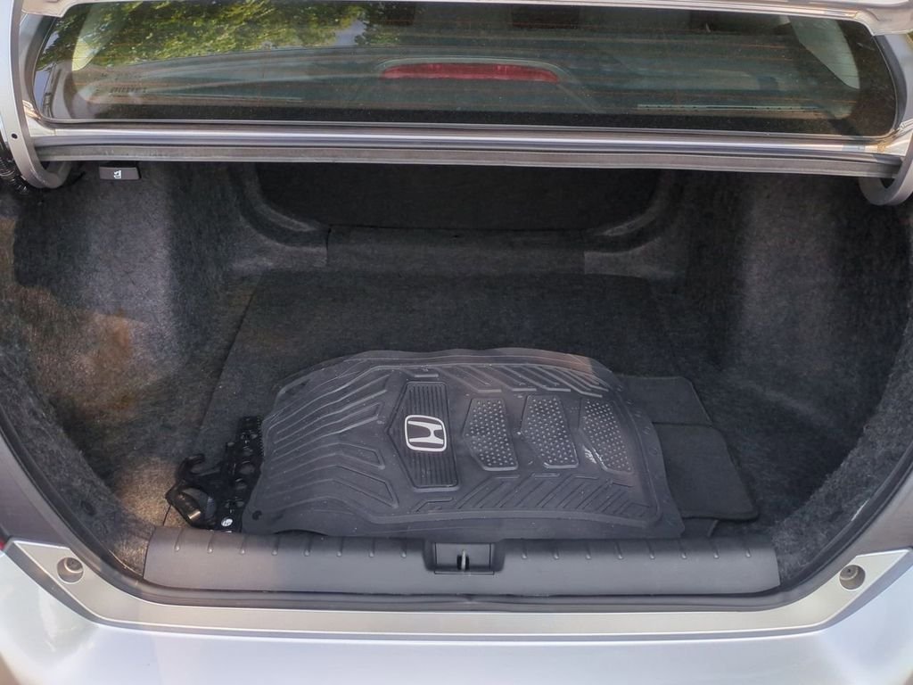 Used 2016 Silver Honda LX image 24