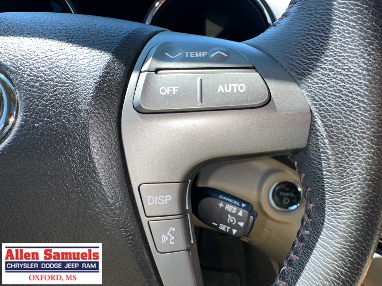 Used 2010 Blizzard Pearl Toyota Limited w/3rd Row image 23