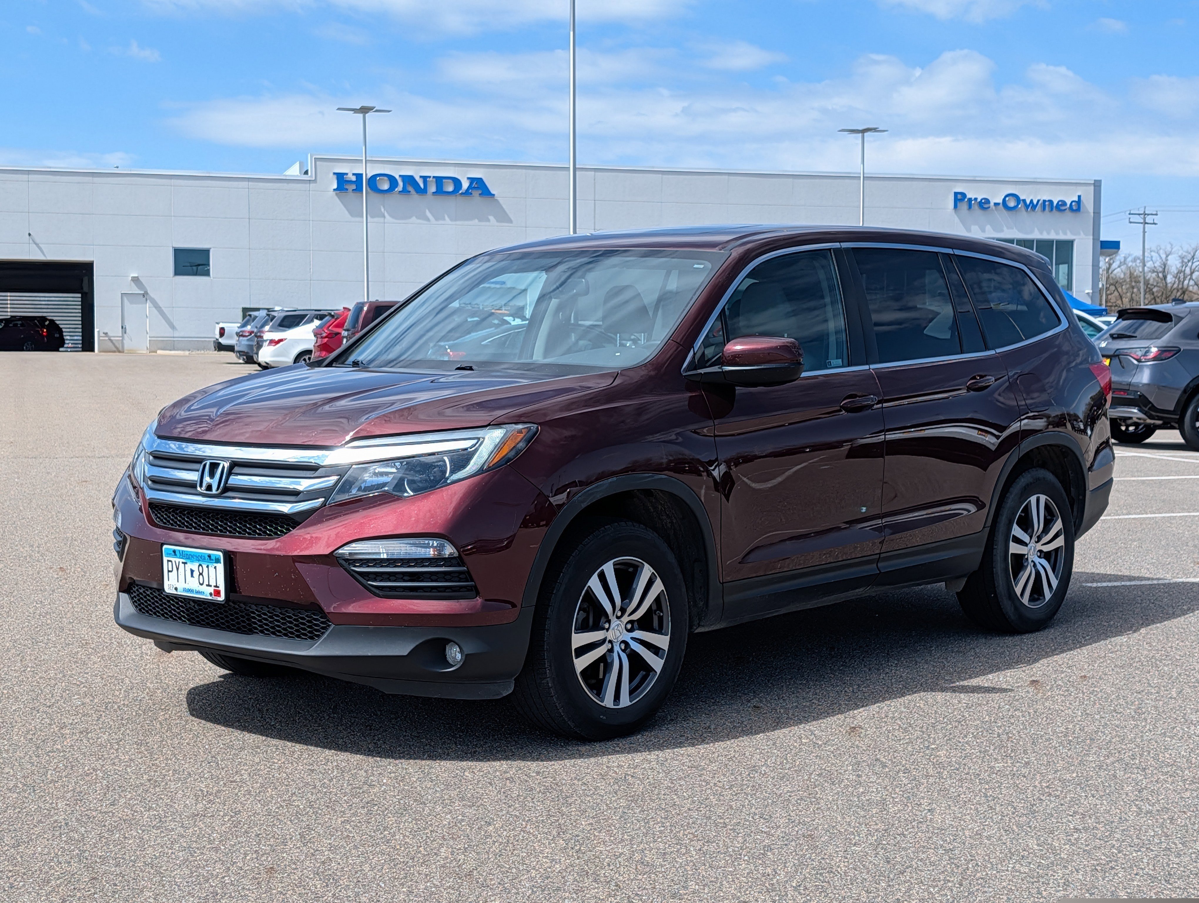 Used 2018 Honda Pilot EX-L with VIN 5FNYF6H57JB058954 for sale in Waite Park, Minnesota