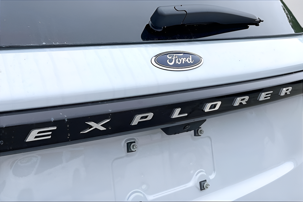 New 2026 Space White Metallic Ford Active image 20