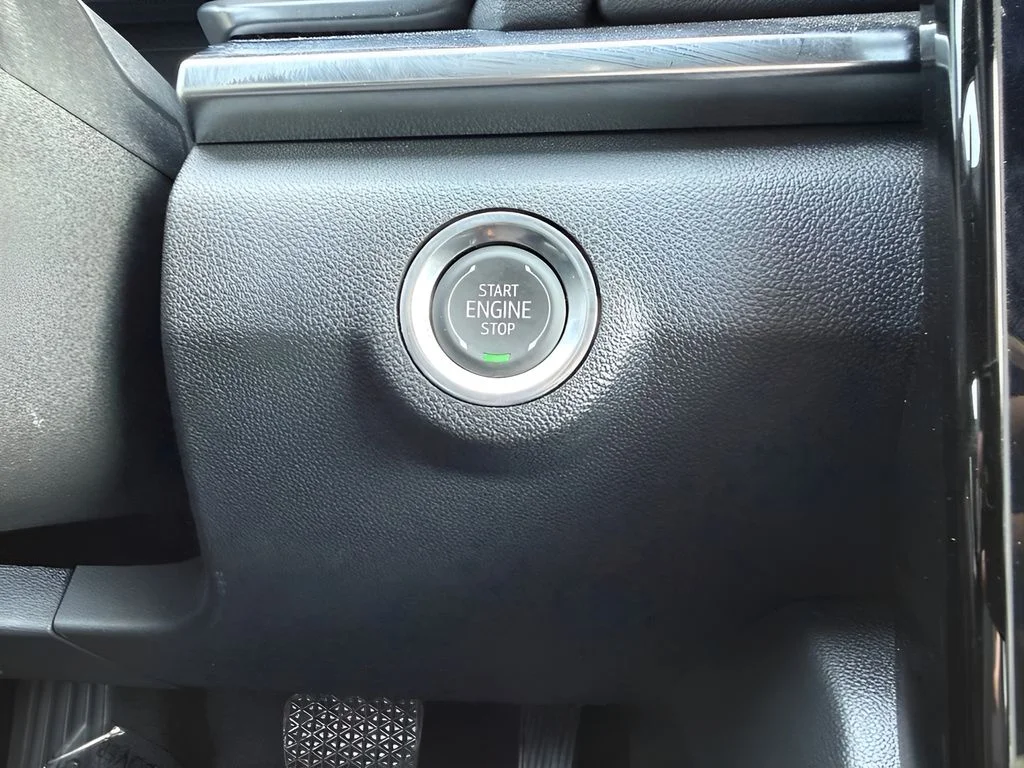 Used 2026 Black GMC Elevation image 18