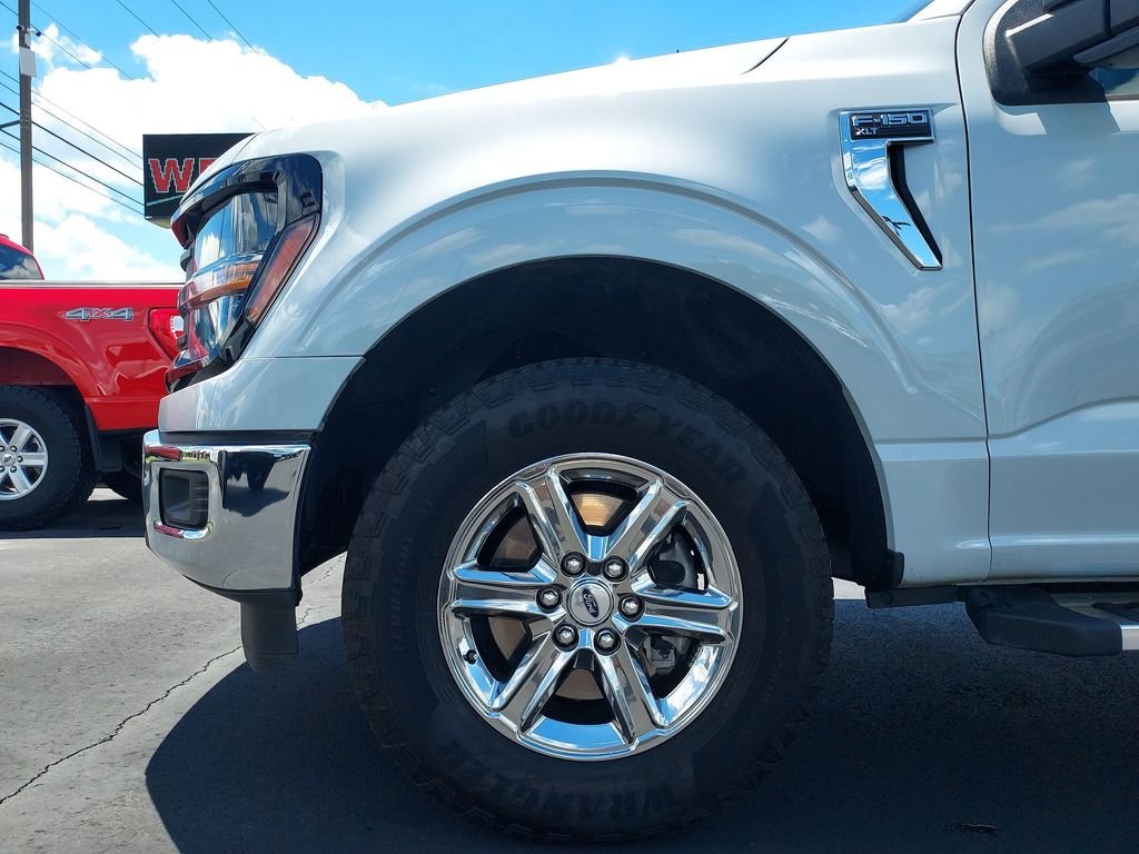 Used 2025 White Ford XLT image 16