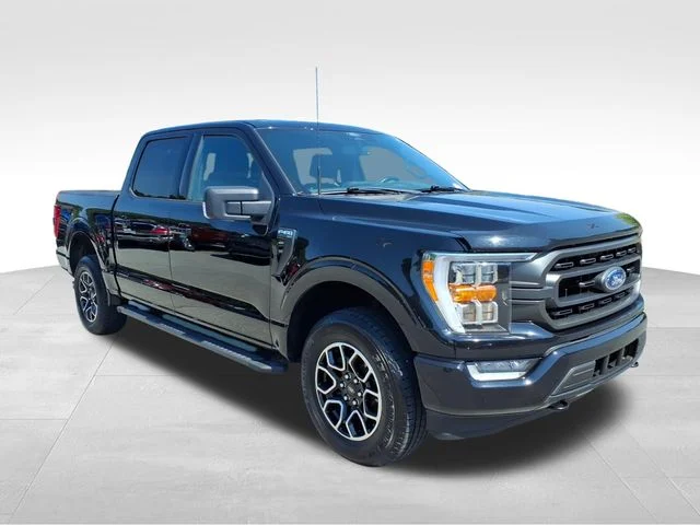 Used 2022 Black Ford XLT image 15