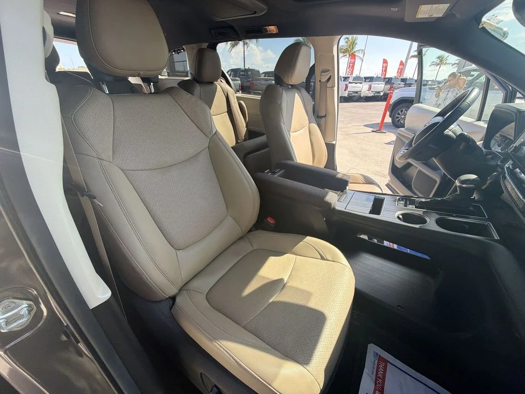 Used 2023 Gray Toyota Limited image 33