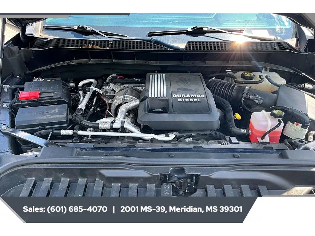 Used 2023 Northsky Blue Metallic Chevrolet High Country image 8
