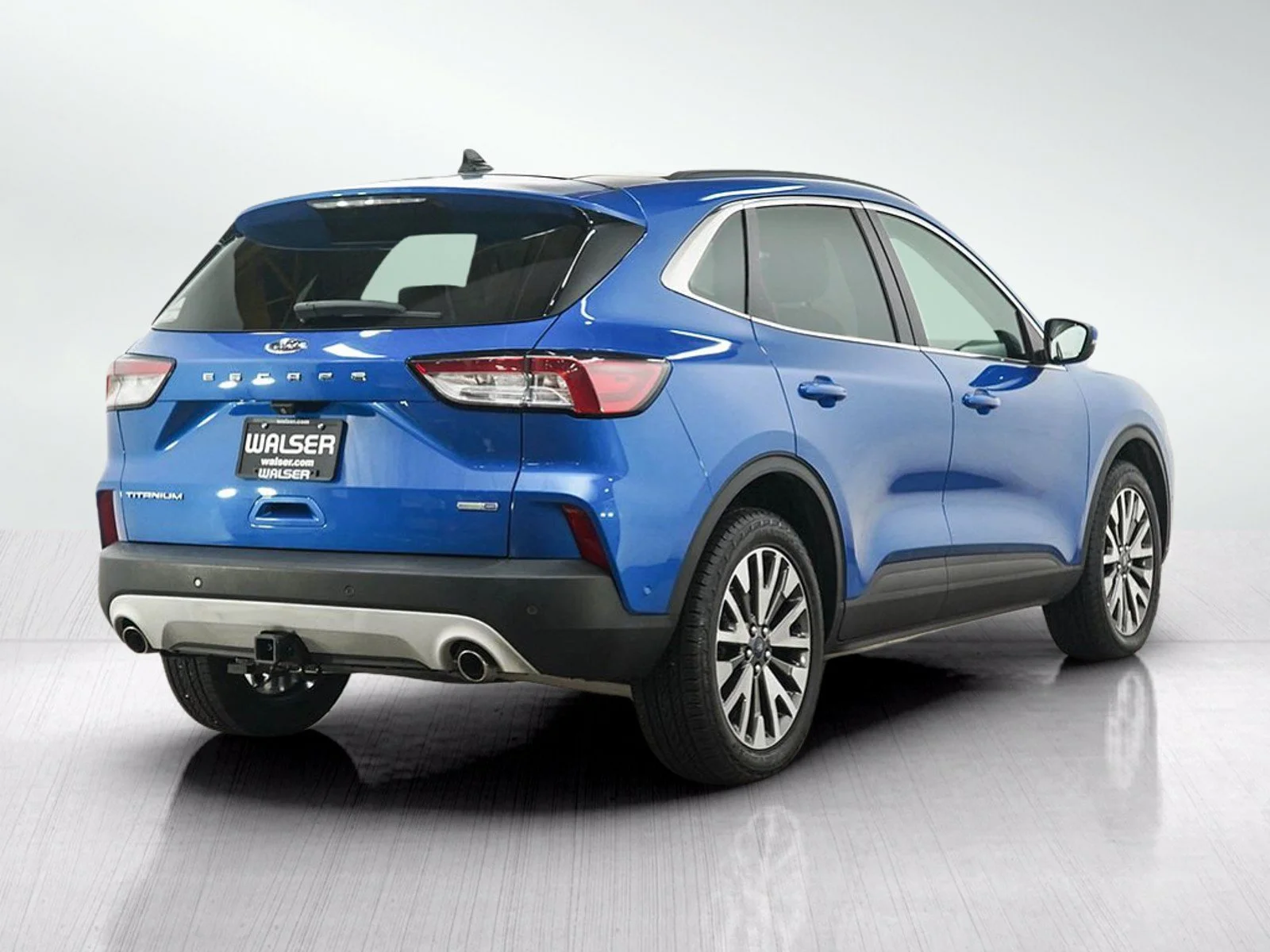 Used 2020 Blue Ford Titanium image 5