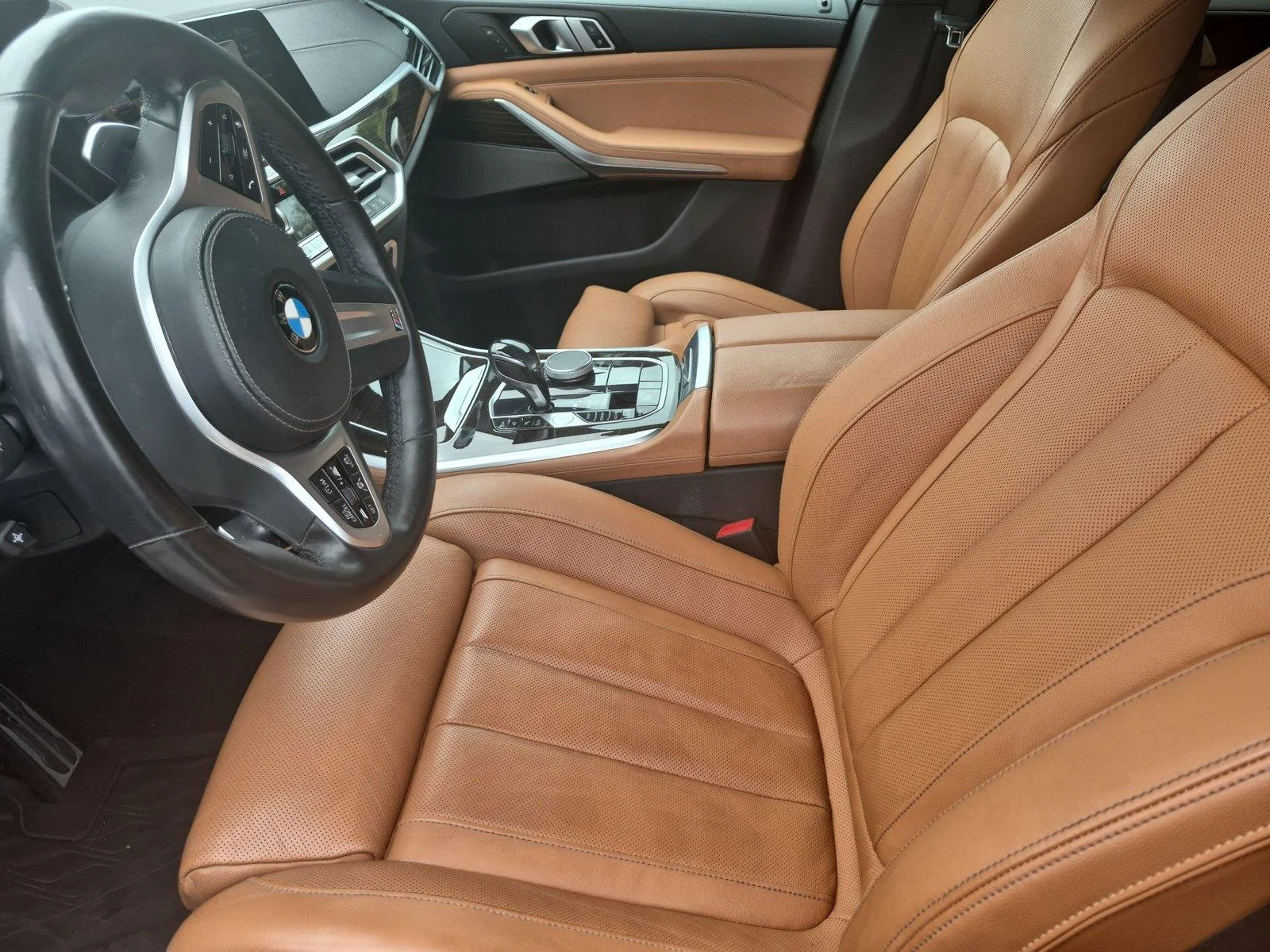 Used 2021 Black Sapphire Metallic BMW M50i image 17