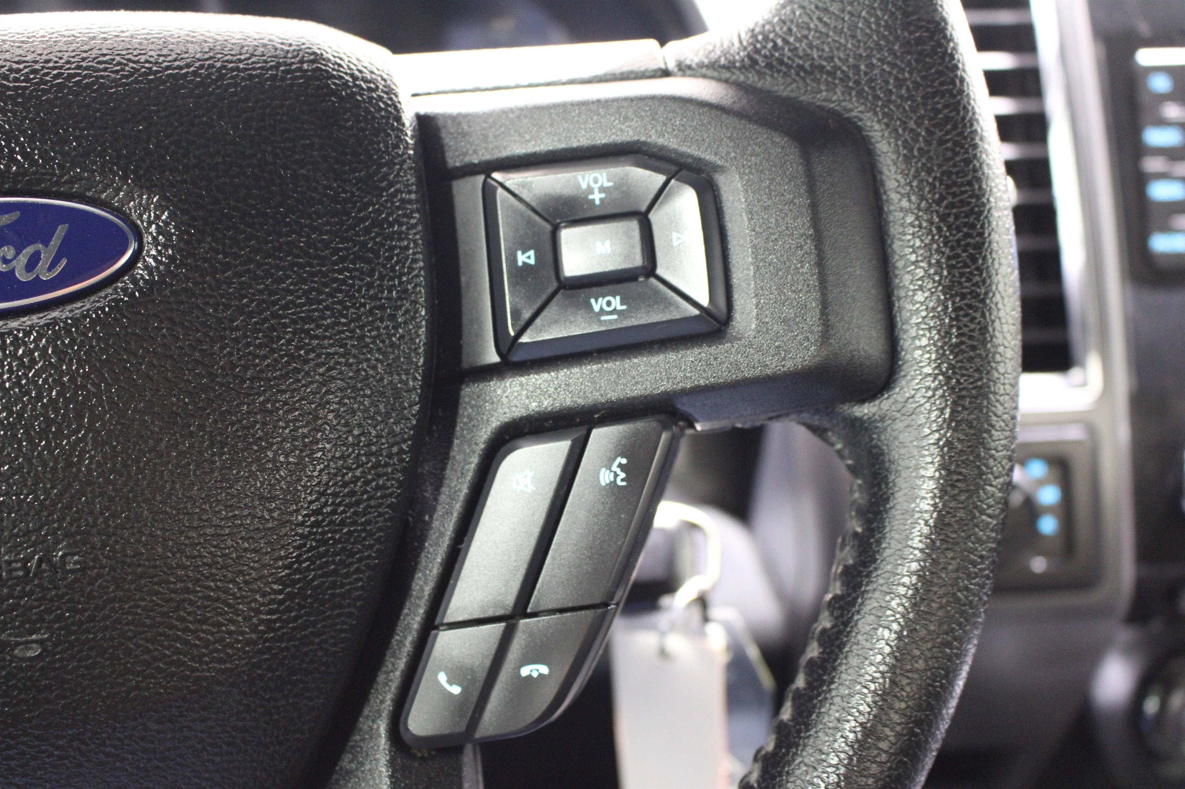 2016 Ford F-150 XLT - Photo 13