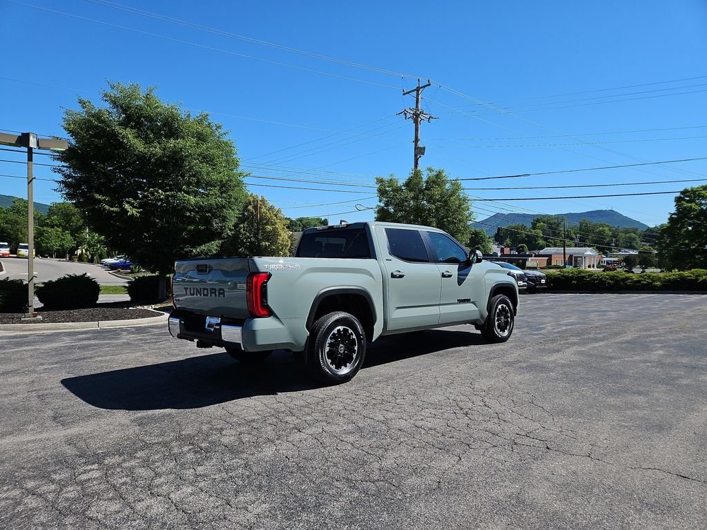 Used 2024  Toyota SR5 image 5