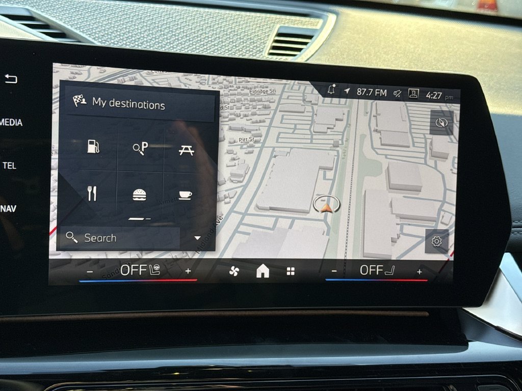 New 2027 Silver Metallic BMW xDrive28i image 18