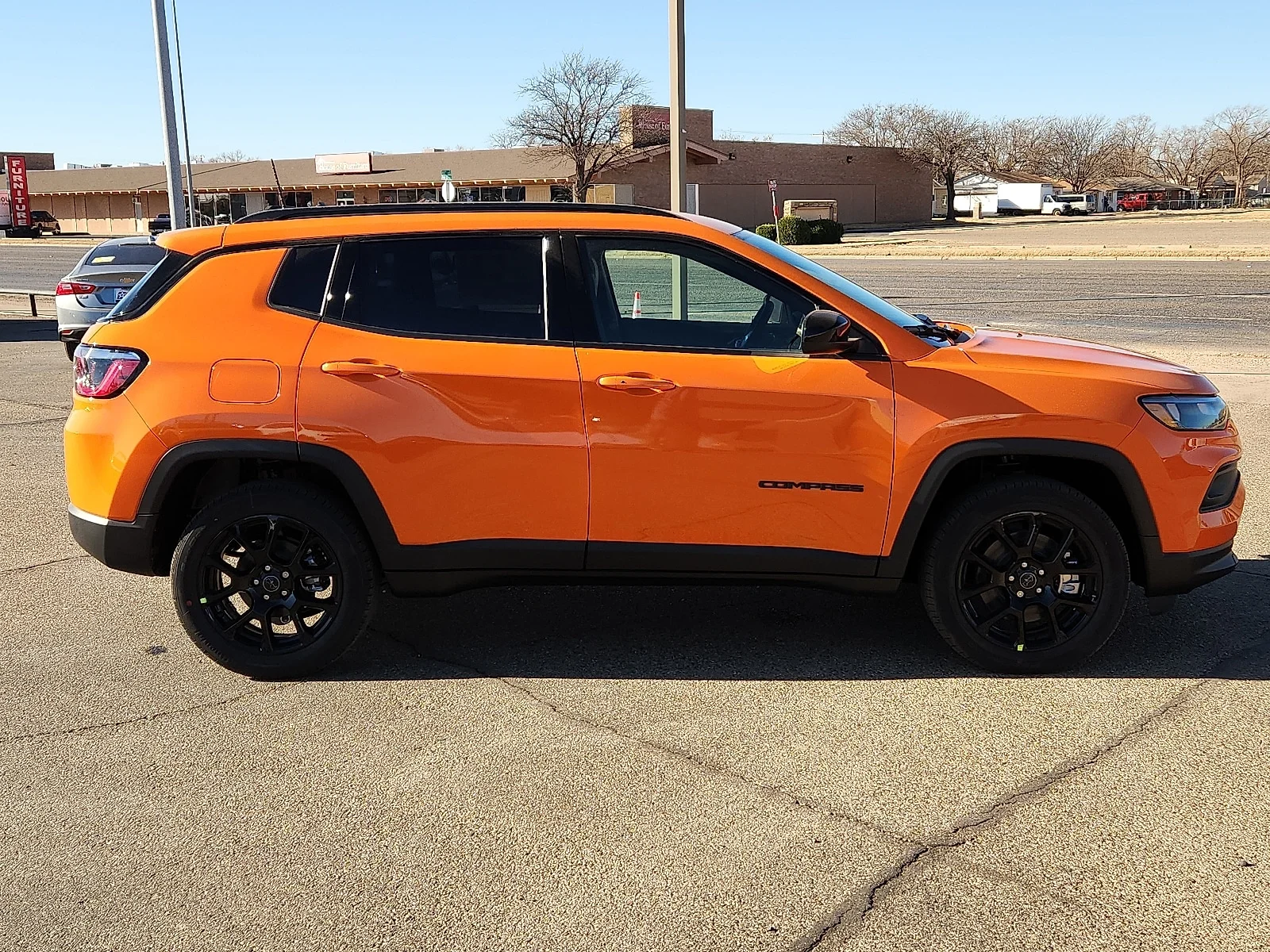 New 2026 Orange Jeep LATITUDE ALTITUDE 4X4 image 5