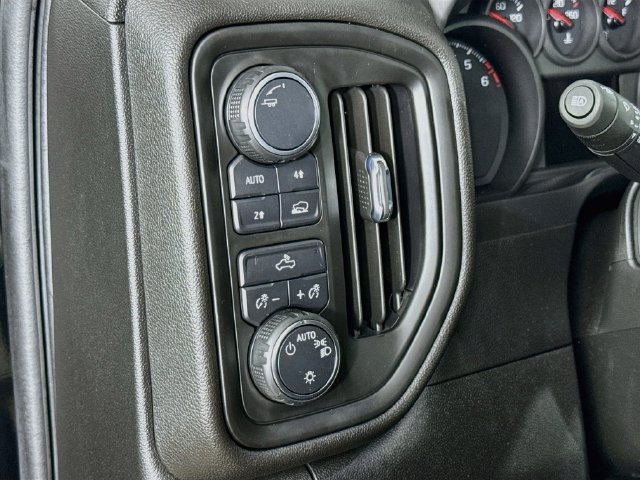 Used 2023 BLACK Chevrolet Custom image 15