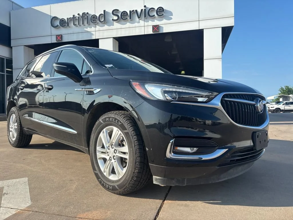 Used 2020 Includes Spectra Gray lower exterior accent color.) Buick Essence image 1