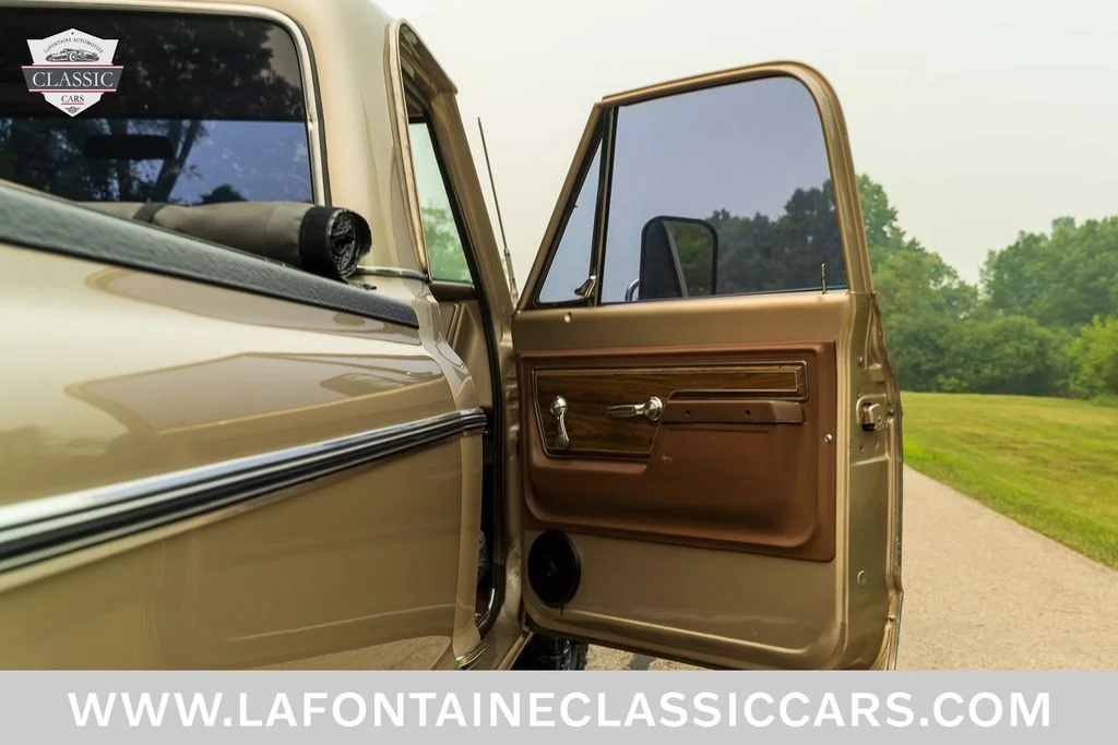 Used 1972 Gold Chevrolet Cheyenne image 58