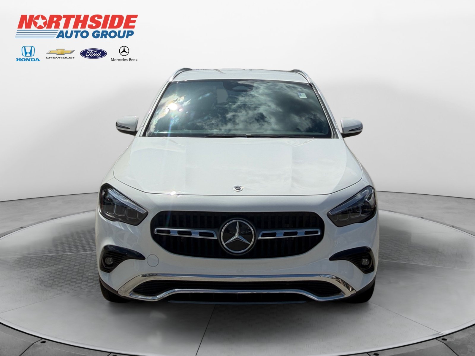 Used 2026 Polar White Mercedes-Benz GLA 250 image 2