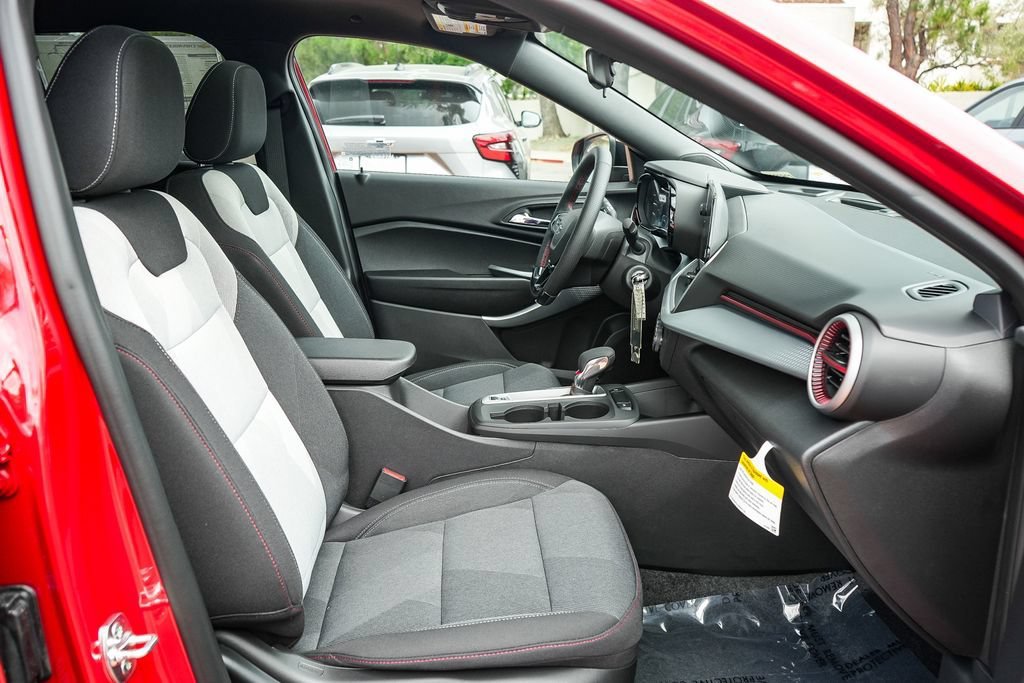 2026 Chevrolet Trax RS - Photo 16