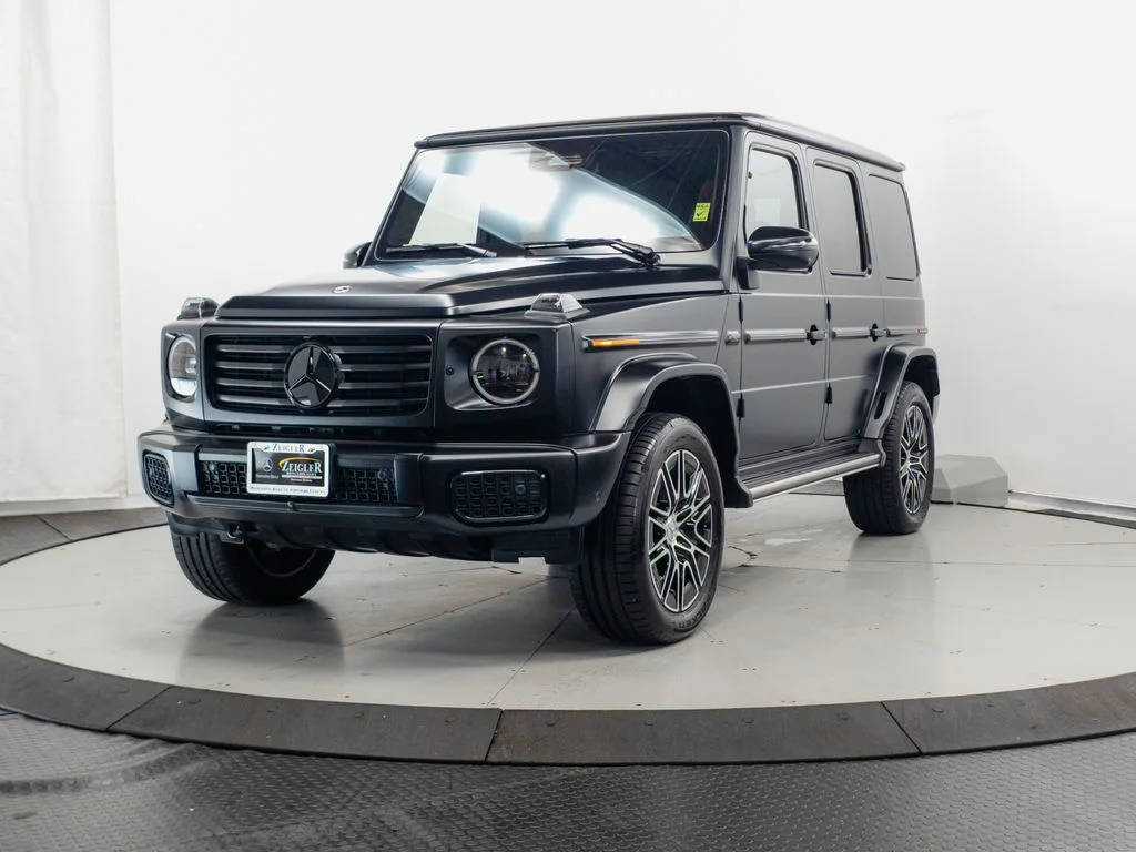 Certified Used 2025 Black Mercedes-Benz G 580 image 3