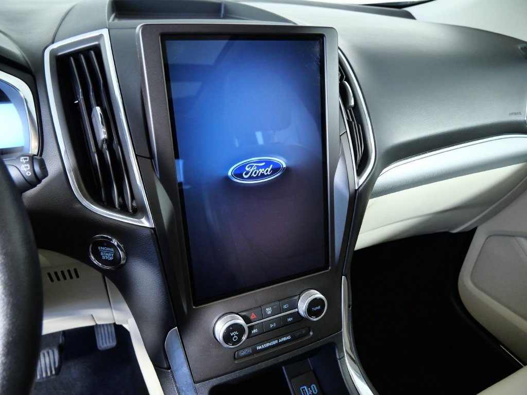 Used 2021 Silver Ford Titanium image 18