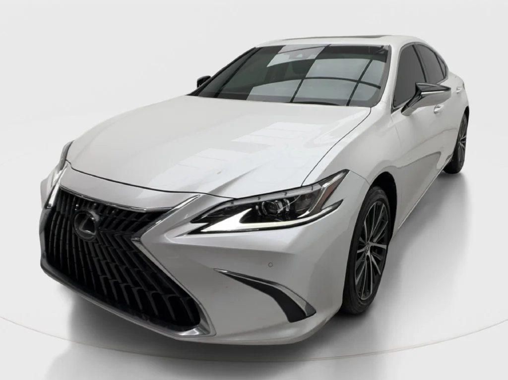 Used 2024 White Lexus 350 image 5