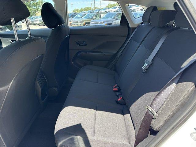 2026 Hyundai Kona SE - Photo 12