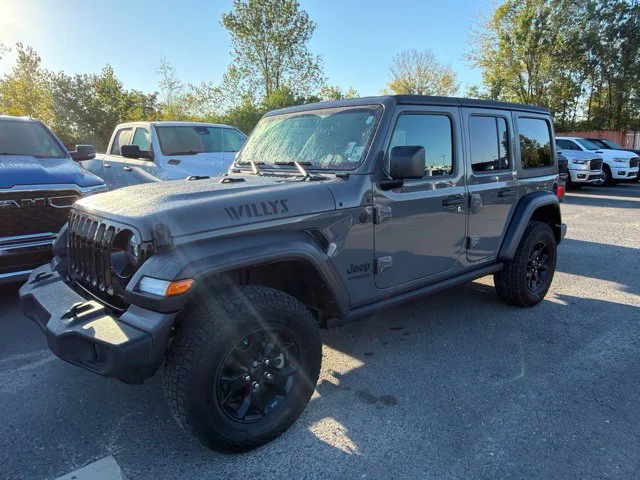 Used 2020 Gray Jeep  image 10