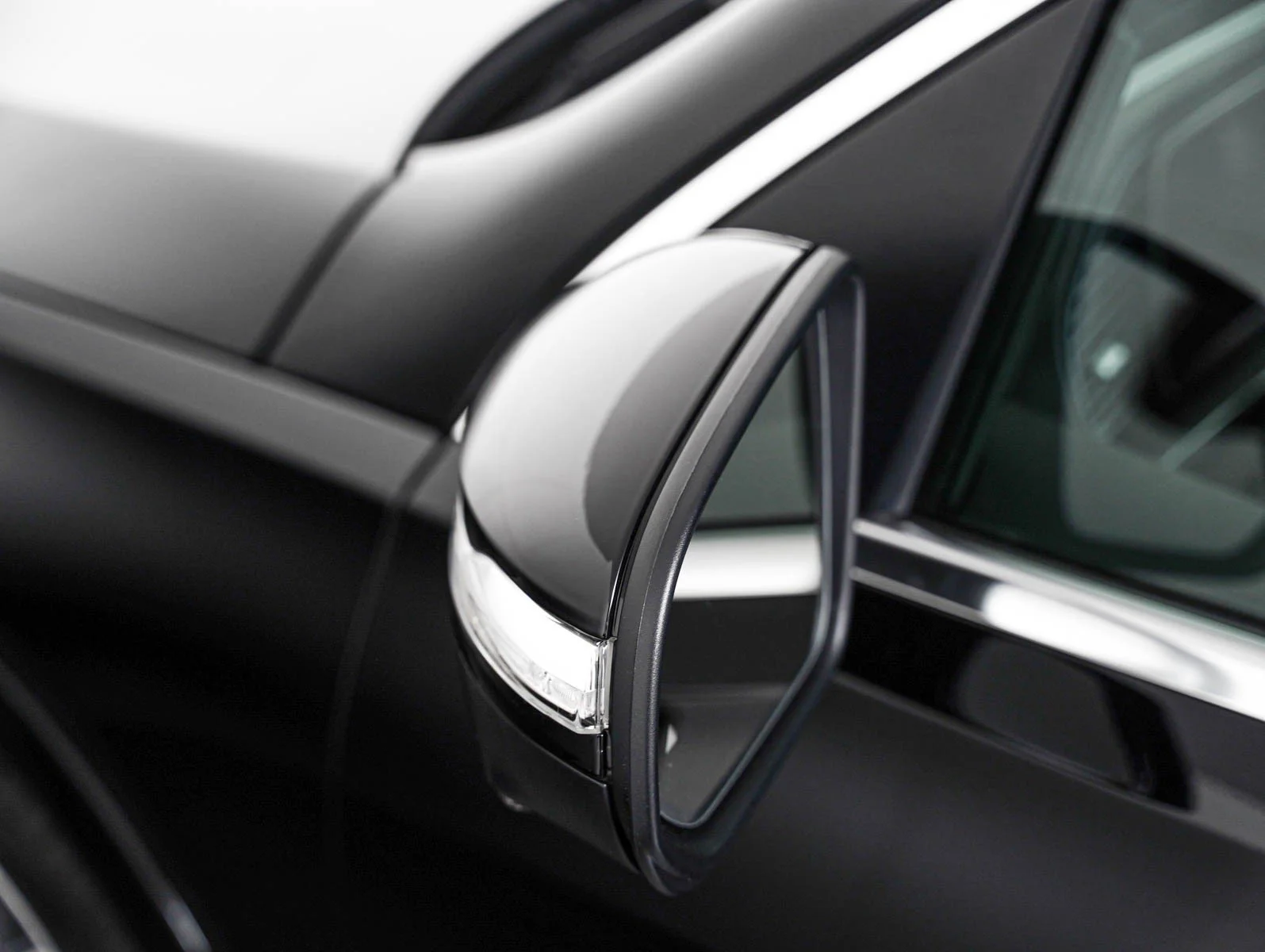 New 2026 Black Mercedes-Benz 450 4MATIC® image 22