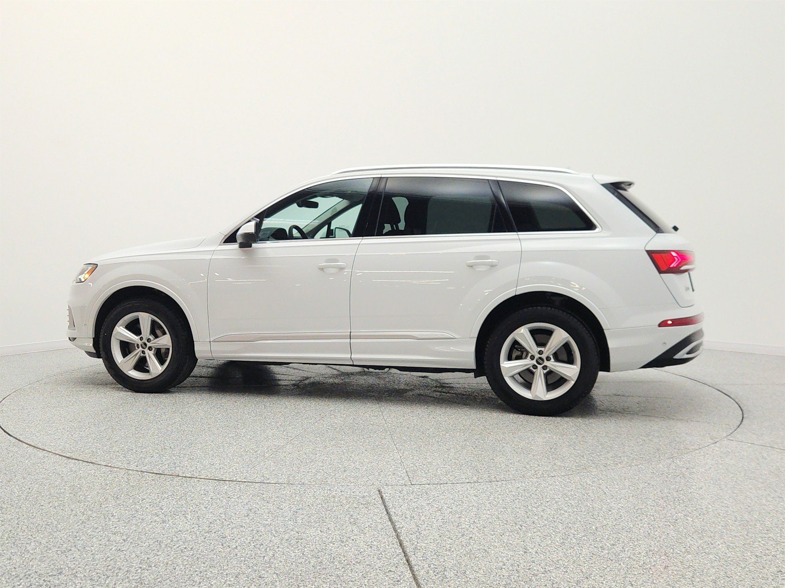 Used 2023 Glacier White Metallic Audi Premium Plus 45 TFSI quattro image 8