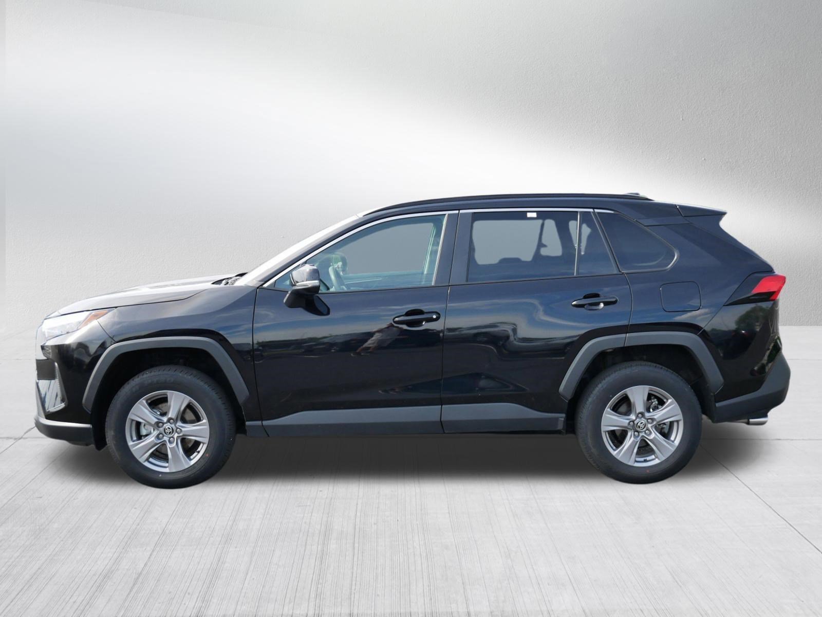 Certified Used 2025 MIDNIGHT BLACK METALLIC Toyota XLE image 4