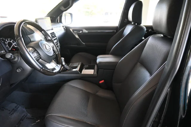 Used 2023 Black Lexus 460 image 17