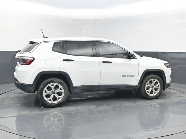 Used 2025 White Jeep Sport image 7