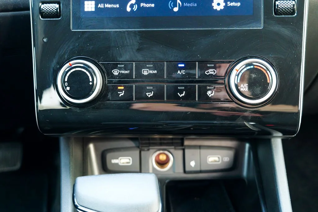 Used 2023 Shimmering Silver Hyundai SEL image 48