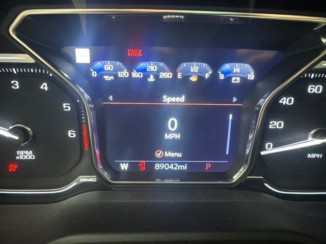 Used 2021 White GMC Denali image 13