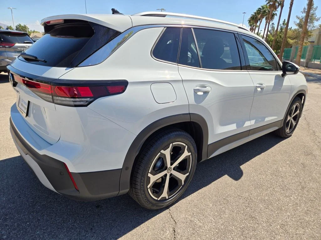 New 2026 White Volkswagen 2.0T SE image 4