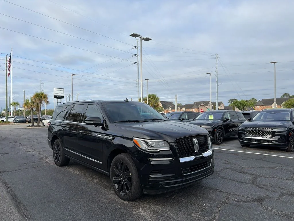 2023 Lincoln Navigator Reserve L 4WD's photo