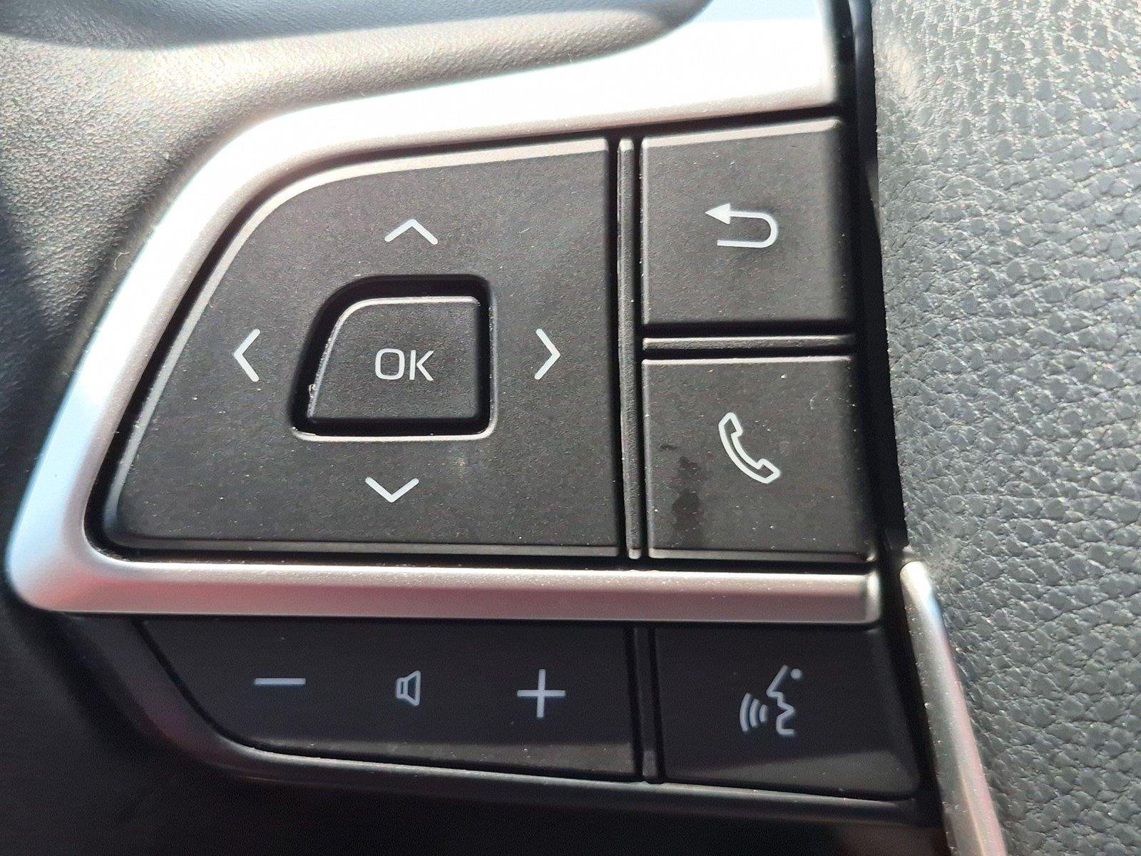 Used 2026 Storm Cloud Toyota Hybrid XLE image 20
