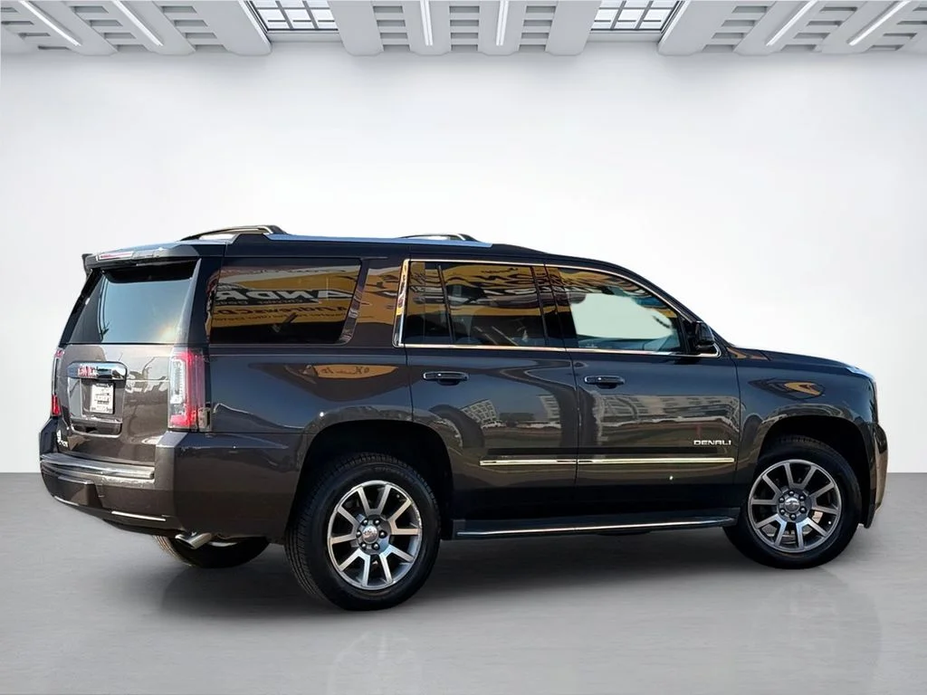 Used 2017 Iridium Metallic GMC Denali image 5