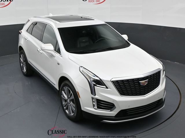 Crystal White Tricoat 2025 Cadillac XT5 Premium Luxury FWD SUV / Crossover Front-Wheel Drive