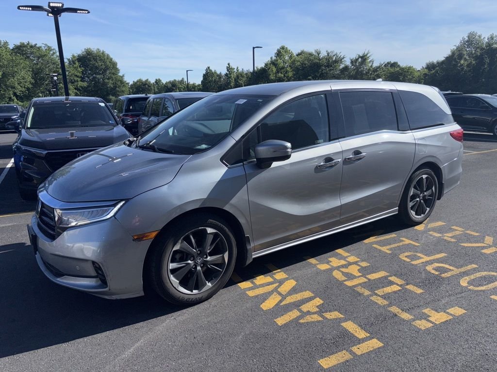 2023 Honda Odyssey Elite's photo