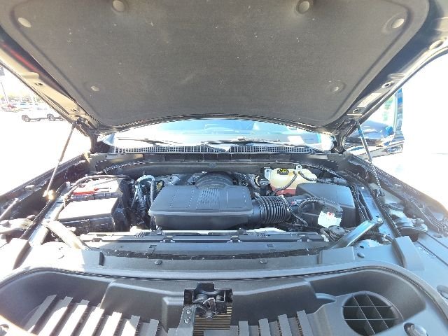 Used 2022 Black Chevrolet RST image 38