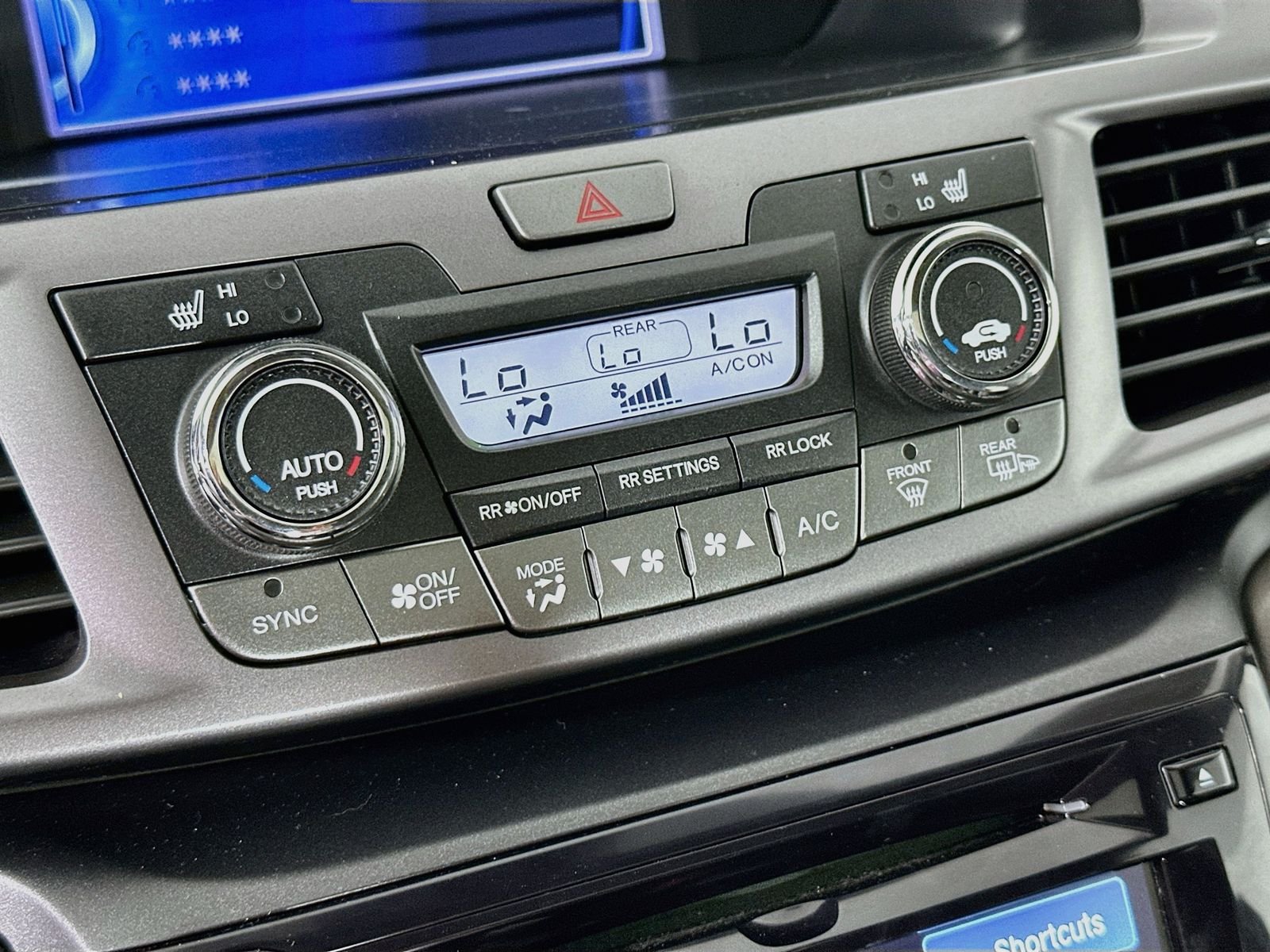 Used 2014 Modern Steel Metallic Honda EX-L image 15