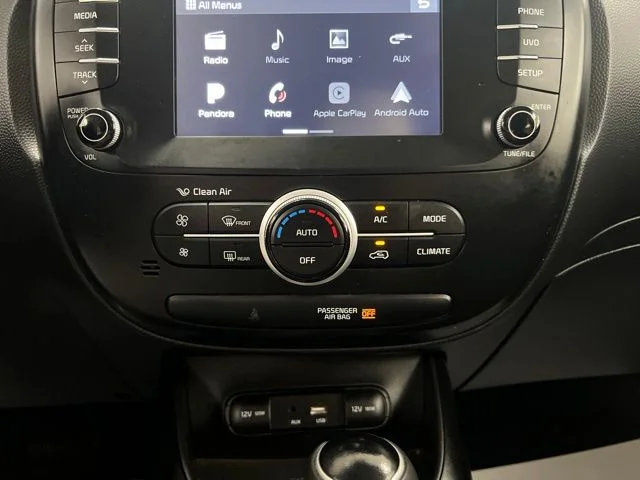 Used 2018 Silver Kia Base image 28