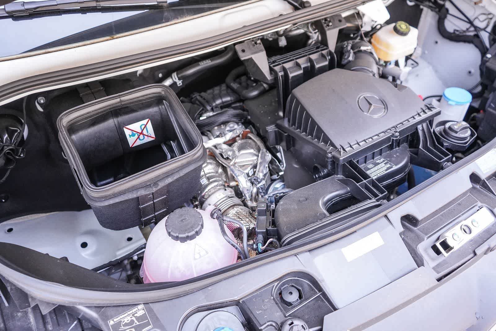 New 2026 Arctic+White Mercedes-Benz Crew 144WB High Roof RWD 2.0L I4 Diesel Turbo SO image 33